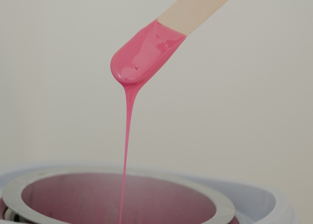 Top 7 Benefits of Waxing Your Face for Smoother Skin 